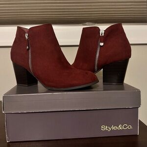 New in Box Style & Co. Women's Burgundy Wine Microsuede Ankle Boots Size 8